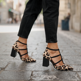 Leopard - Elegantan Skok