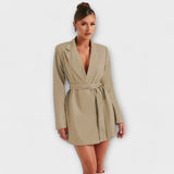 Blazer haljina s V izrezom