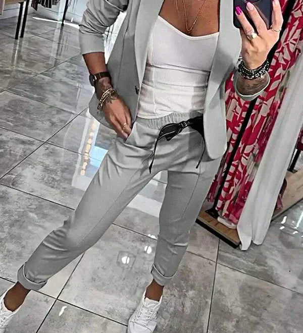 Adriana - Elegantni komplet